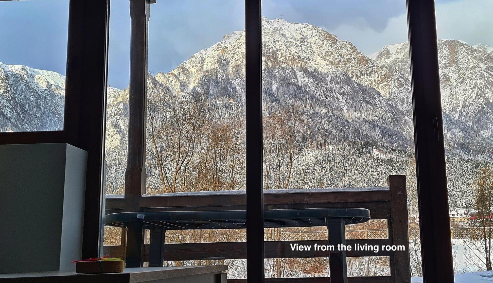 Cozy Riverfront Apartments With Garden And Mountain View Buşteni Exterior foto