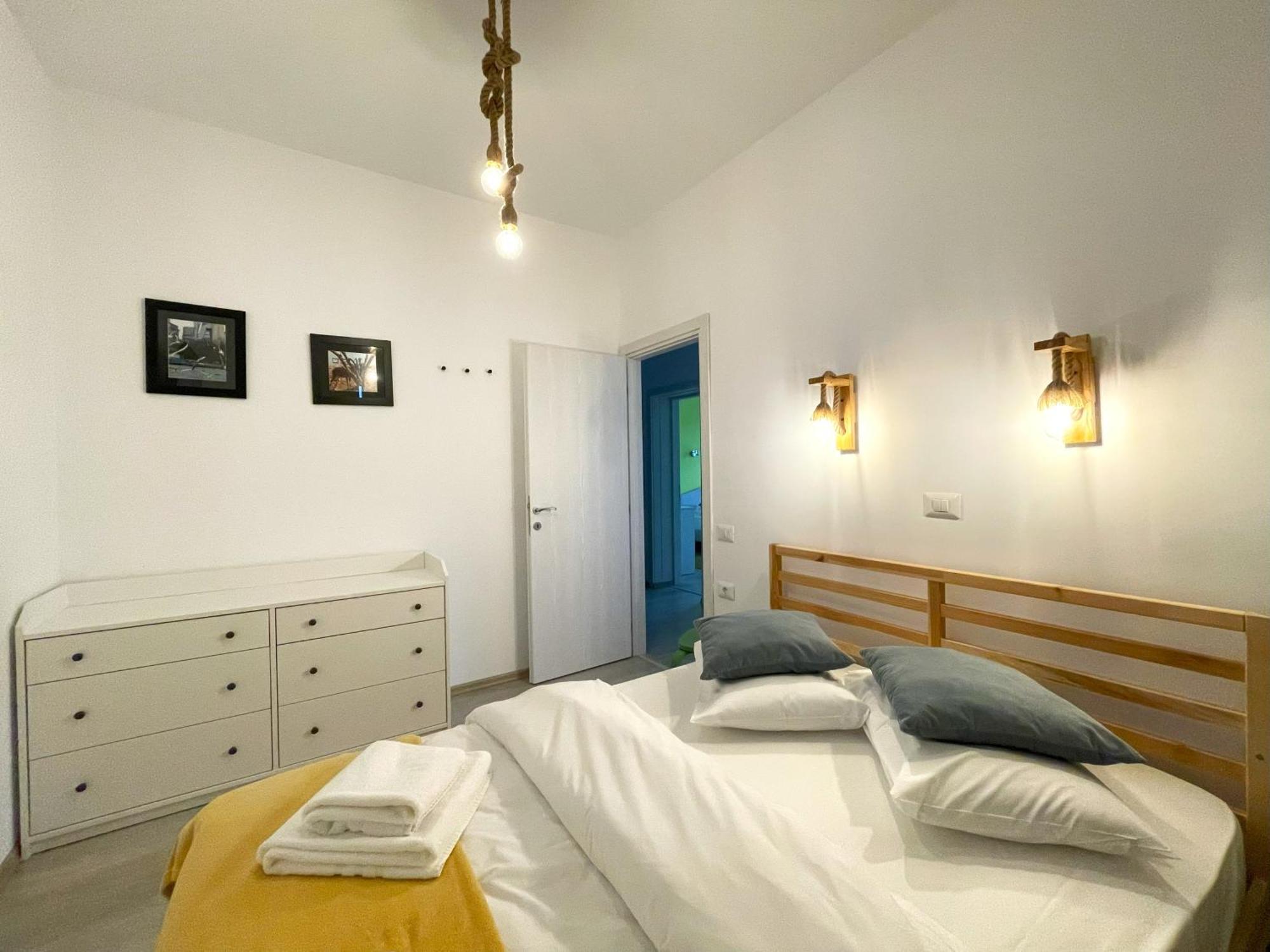 Cozy Riverfront Apartments With Garden And Mountain View Buşteni Exterior foto