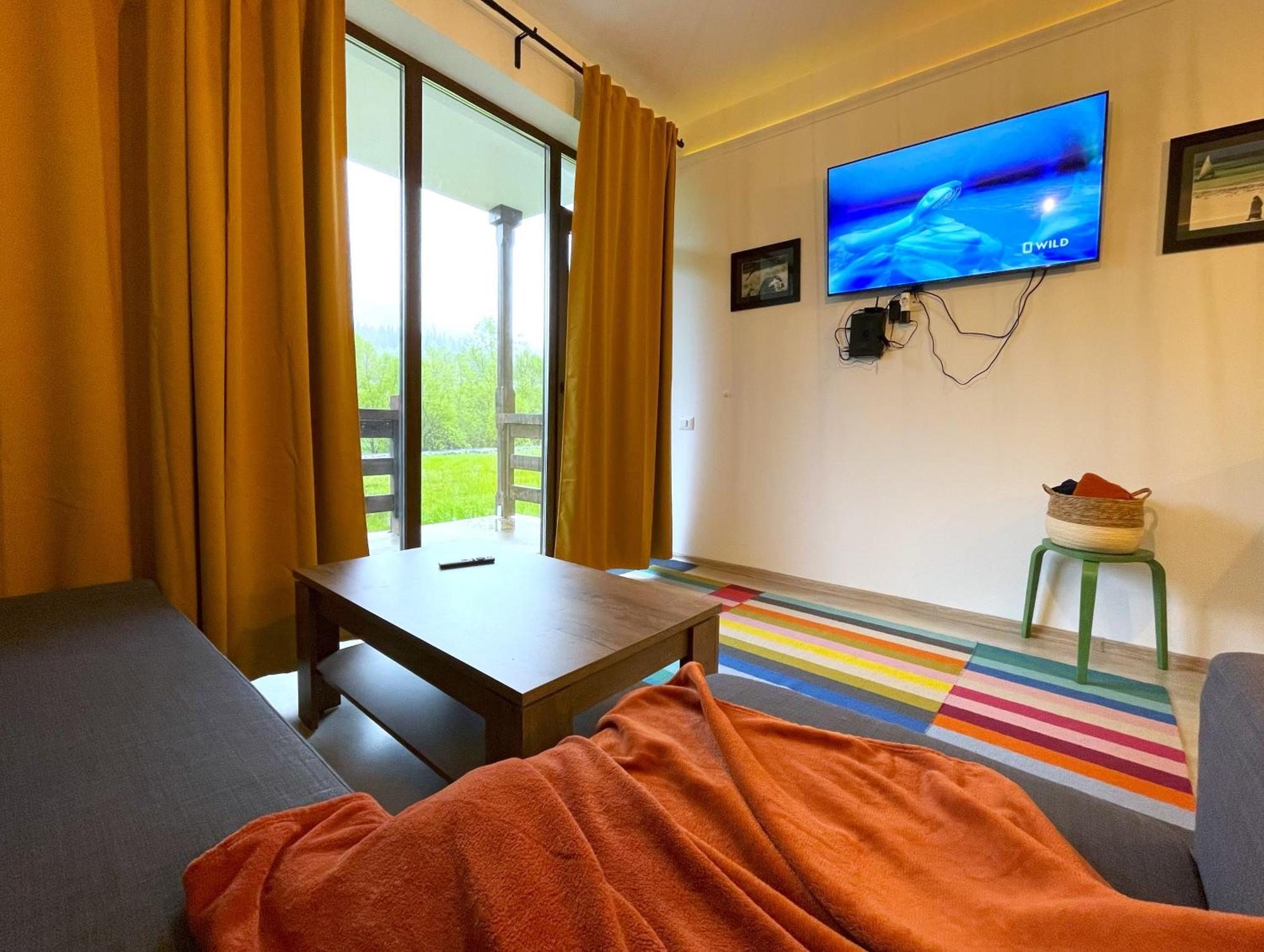Cozy Riverfront Apartments With Garden And Mountain View Buşteni Exterior foto