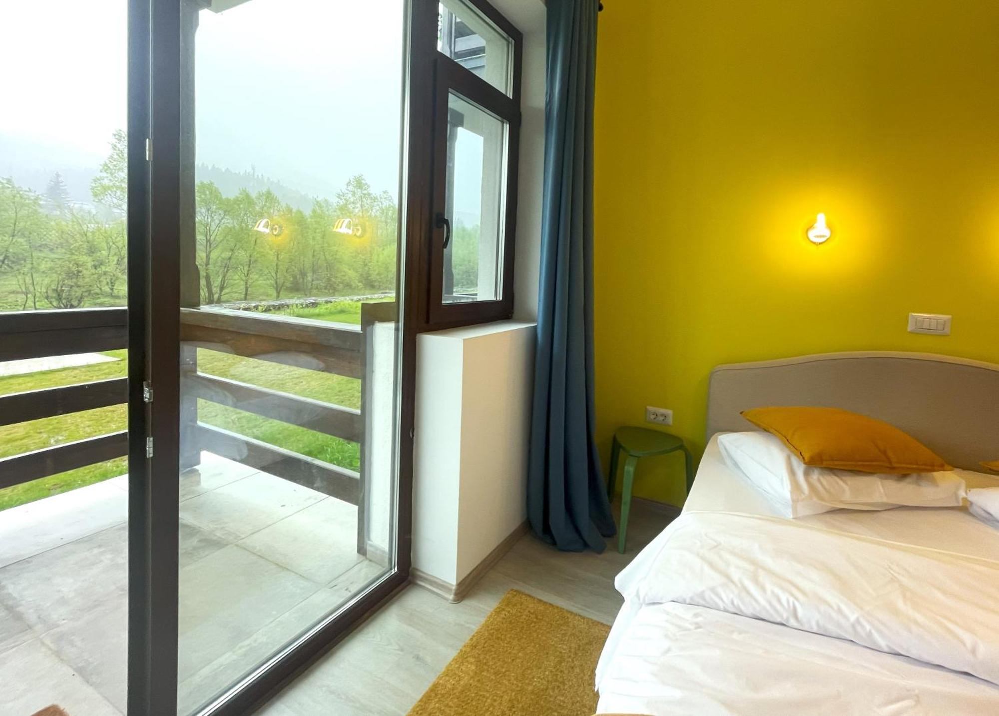Cozy Riverfront Apartments With Garden And Mountain View Buşteni Exterior foto