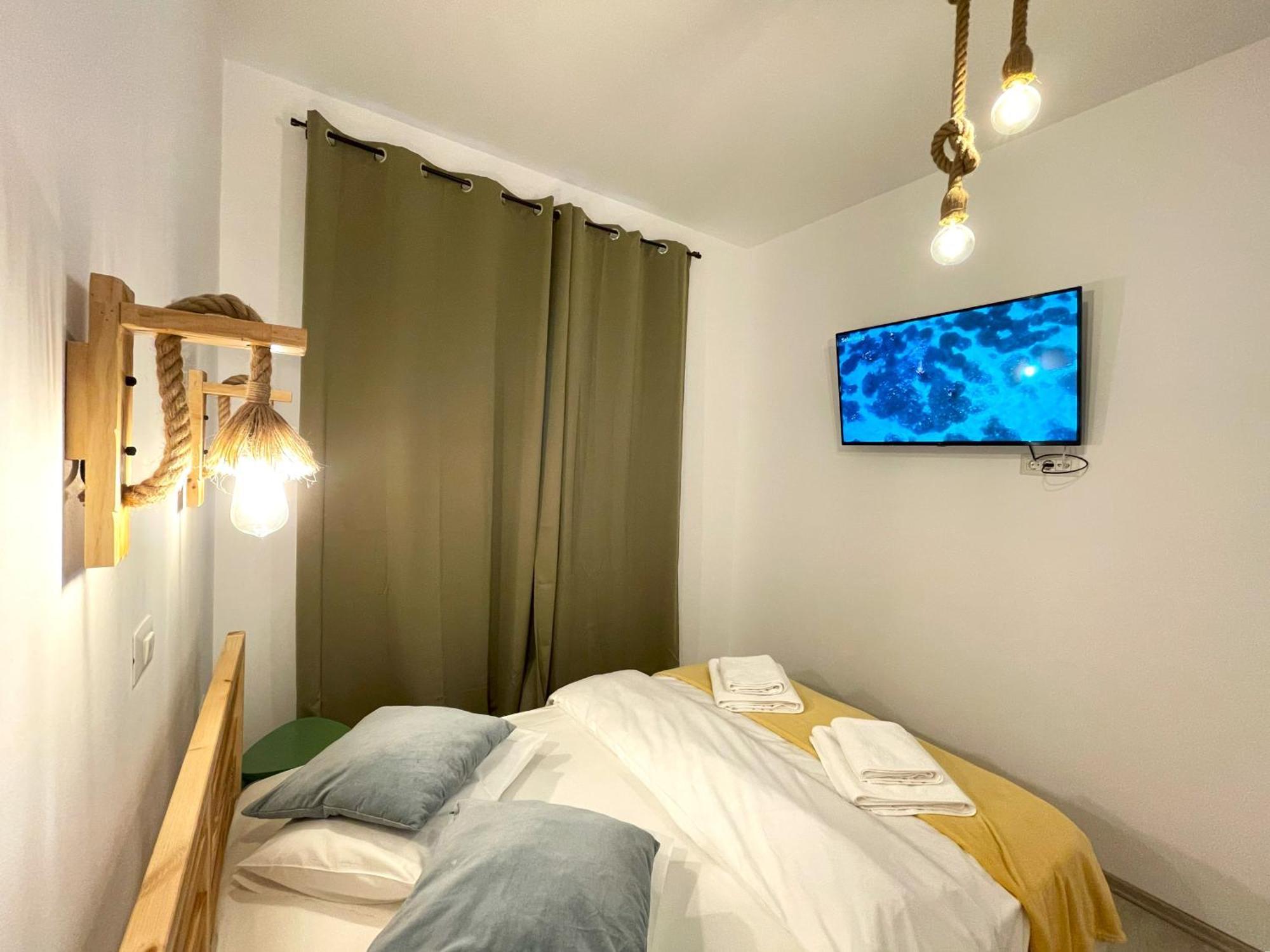 Cozy Riverfront Apartments With Garden And Mountain View Buşteni Exterior foto